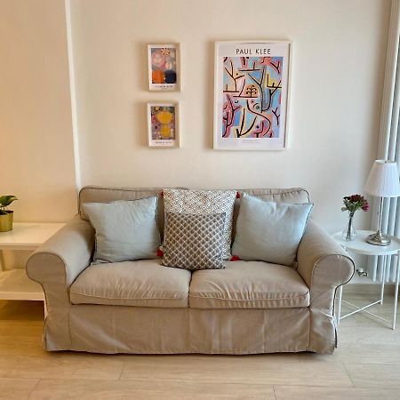 Modern City Apartment Модена Экстерьер фото