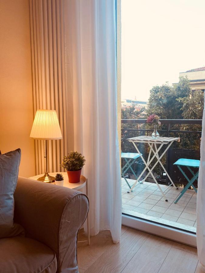 Modern City Apartment Модена Экстерьер фото